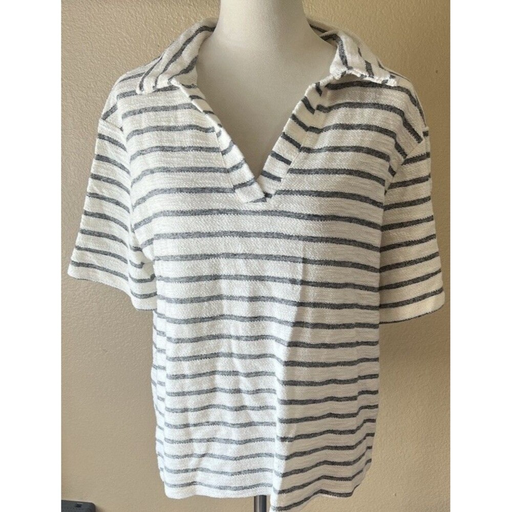 Double Zero Woman’s L Top Cream Gray V Neck Pullover NWT